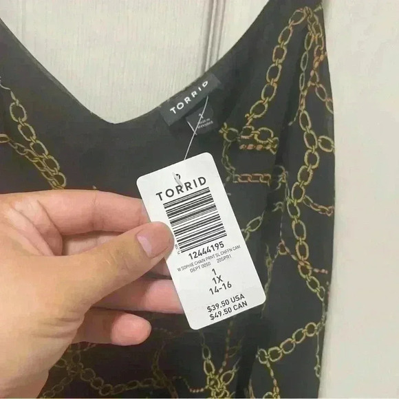 Torrid Sophie Chain Chiffon Camisole Size 1X - Picture 2 of 4